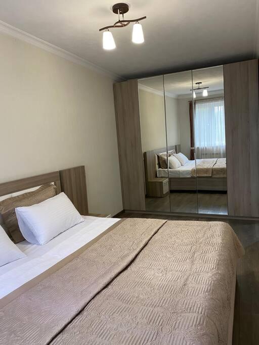 Nice Apartment Ponichala ภายนอก รูปภาพ